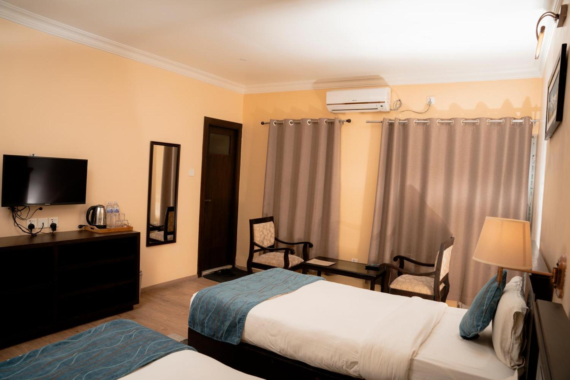 Hotel Maden Inn Itahari Dış mekan fotoğraf
